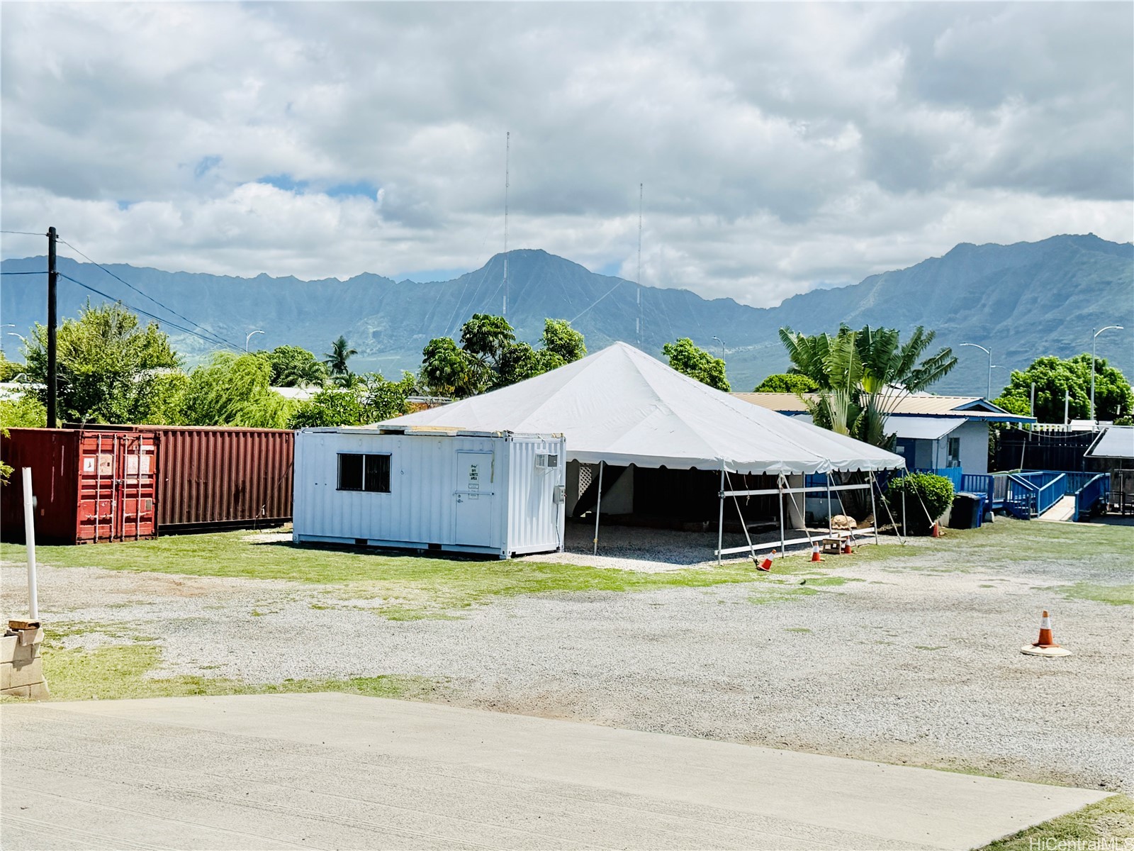87-666 Farrington Highway Property Photo 3
