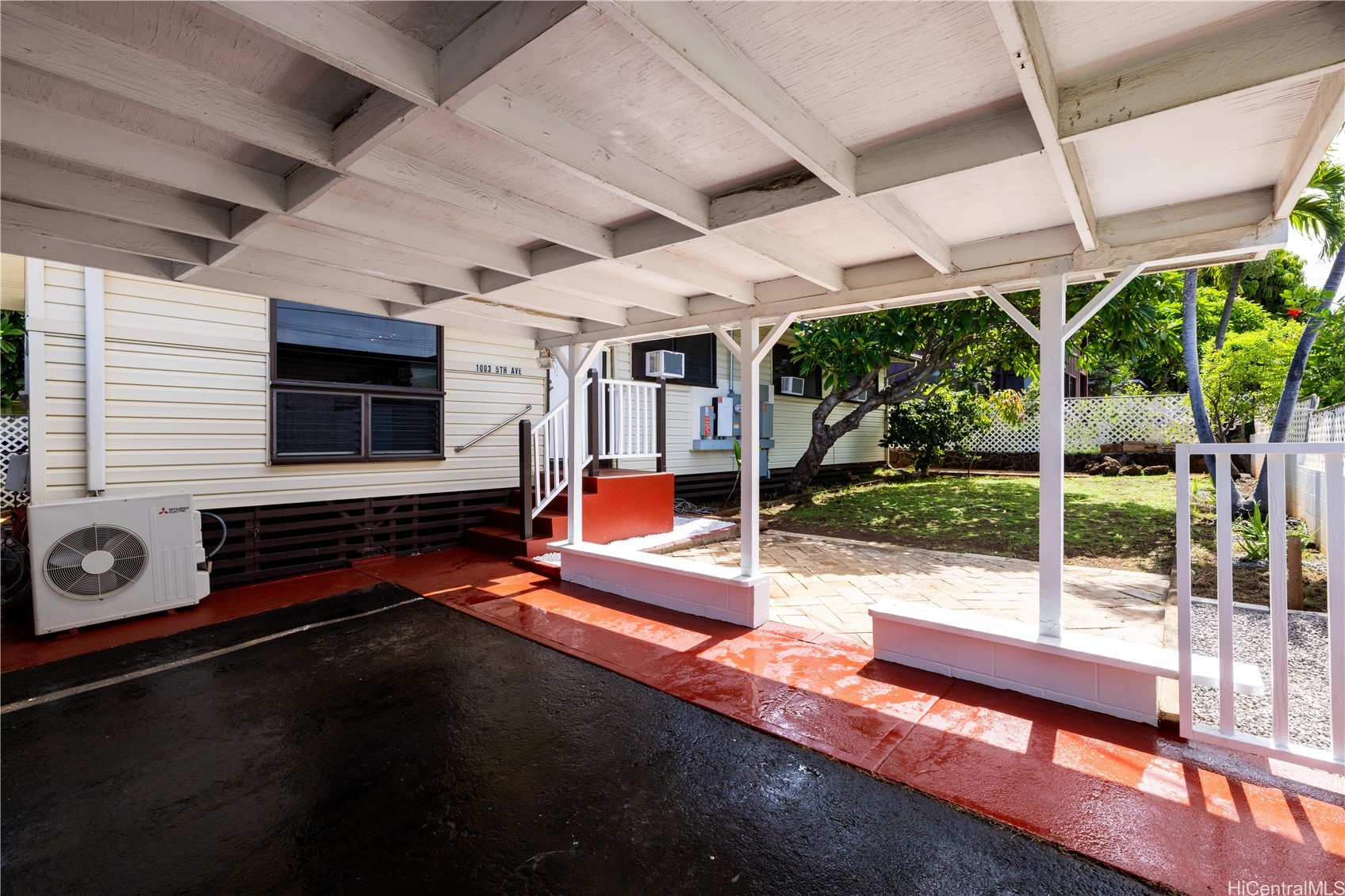 1003 5th Avenue Property Photo 3