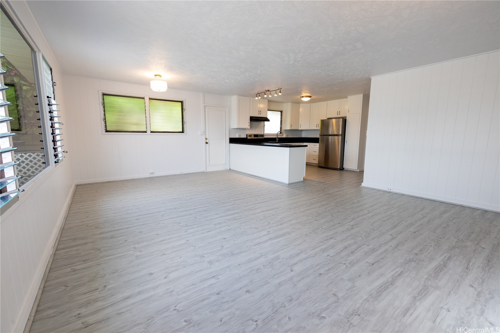 1003 5th Avenue Property Photo 13