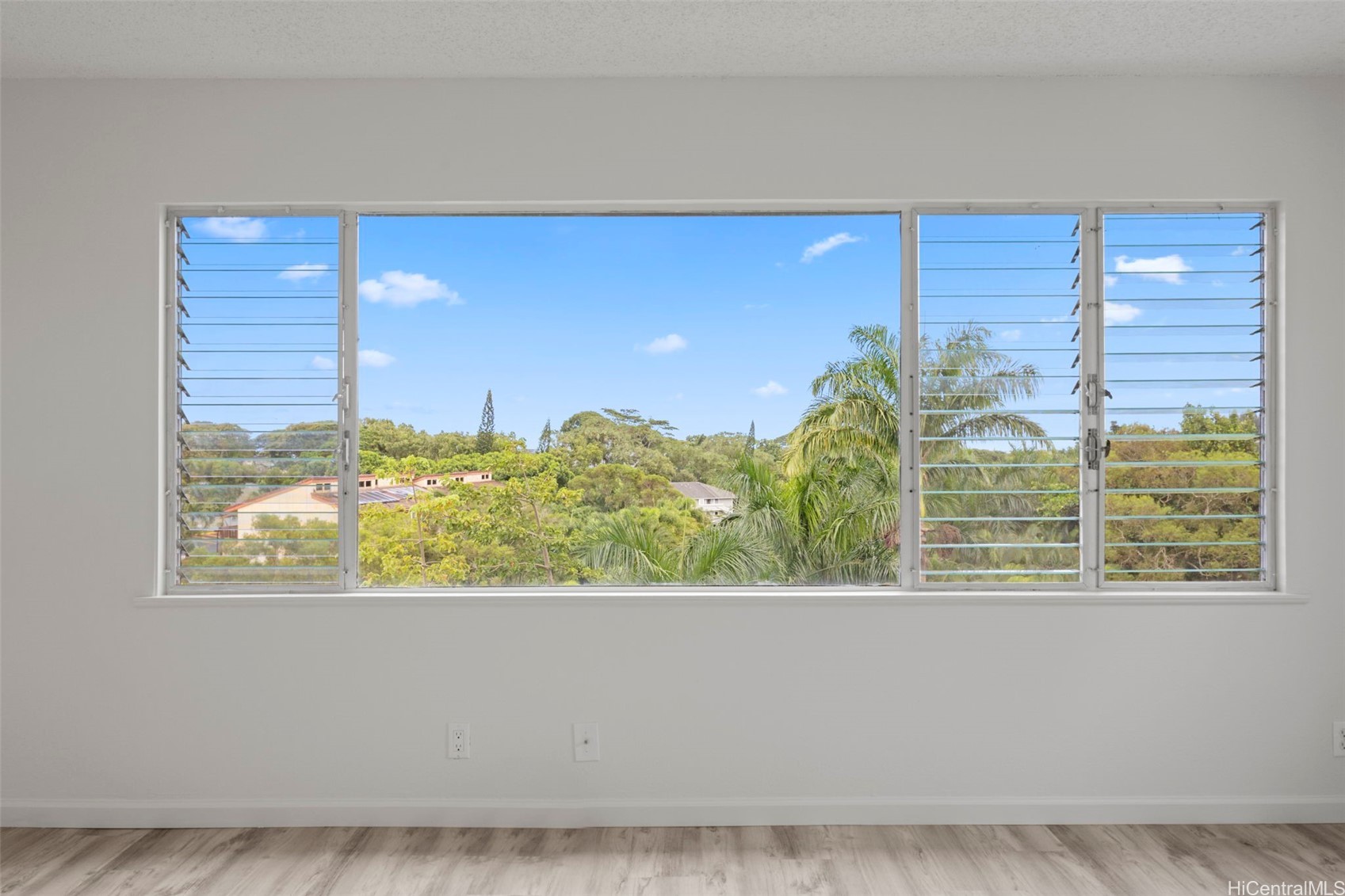 46-271 Kahuhipa Street E212 Property Photo 1