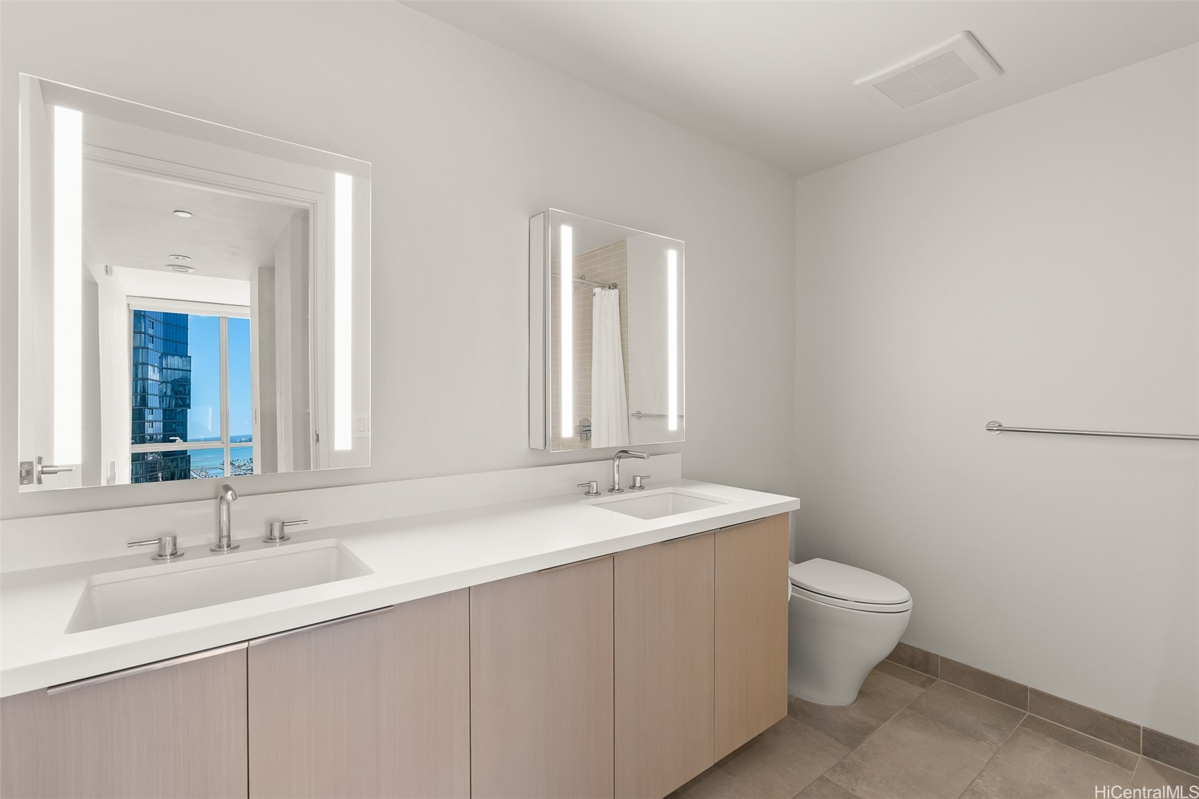 1001 Queen Street 3000 Property Photo 15