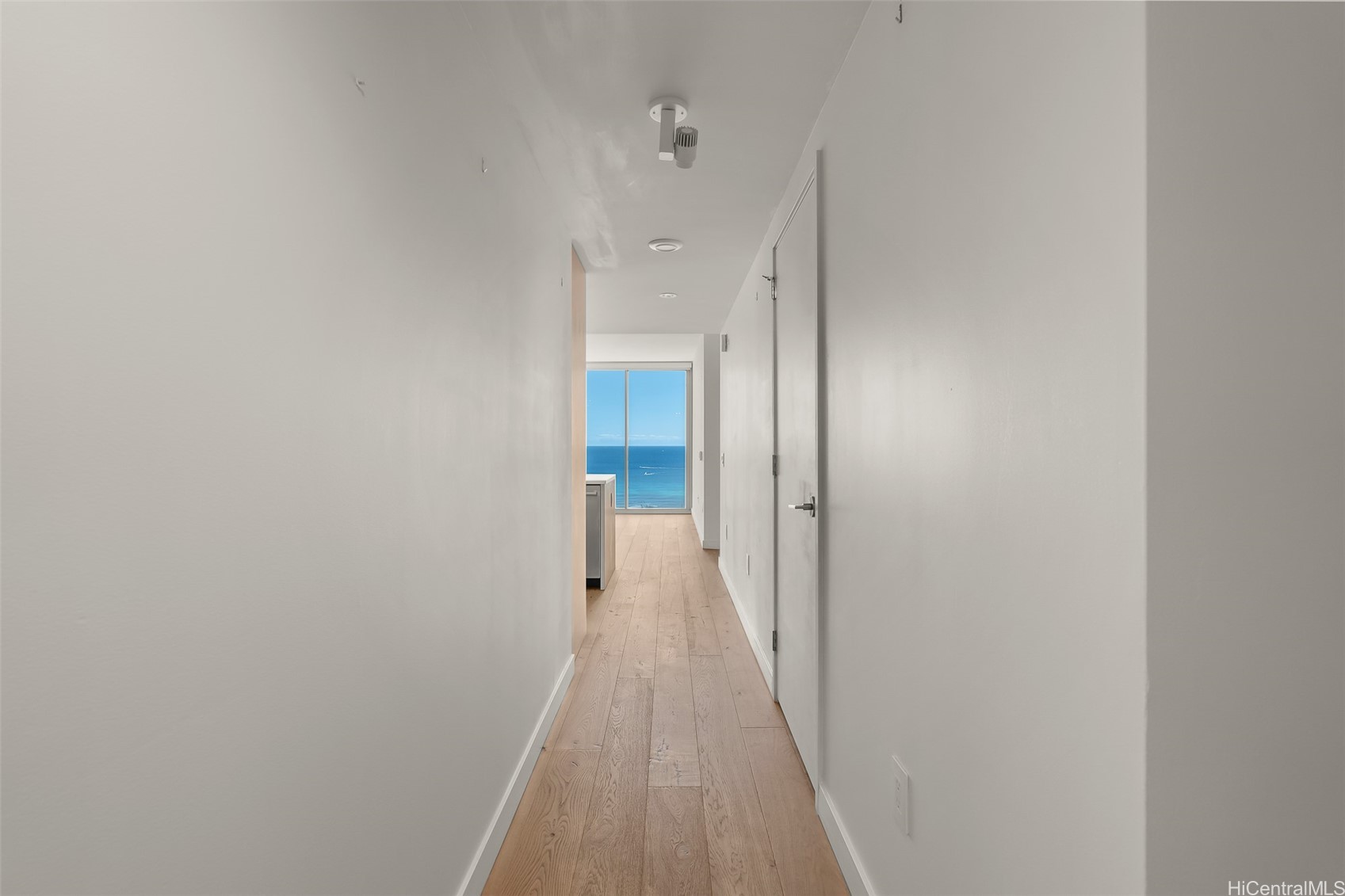 1001 Queen Street 3000 Property Photo 16