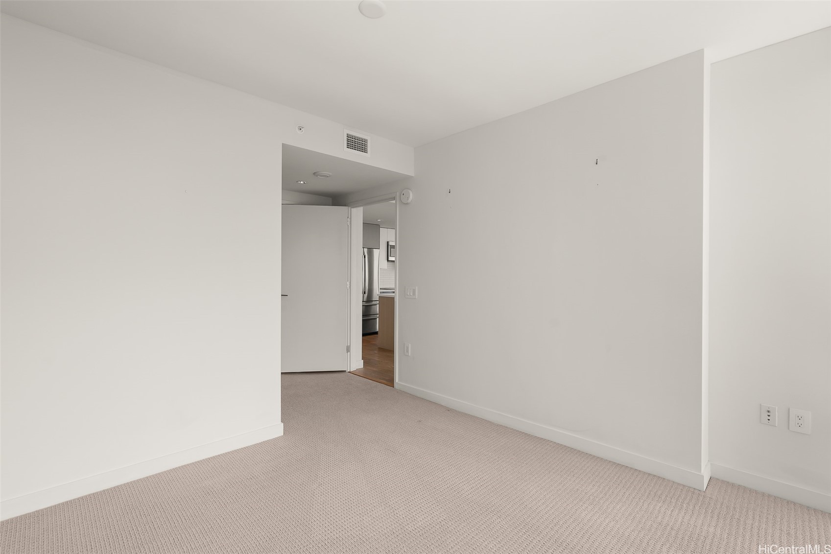 1001 Queen Street 3000 Property Photo 17