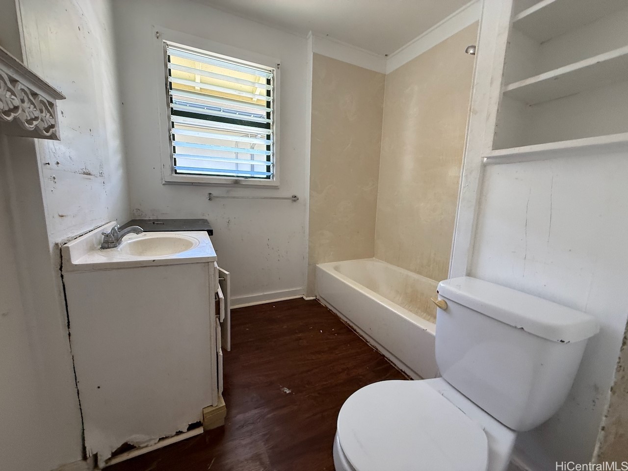 1703 Mahani Loop Property Photo 6