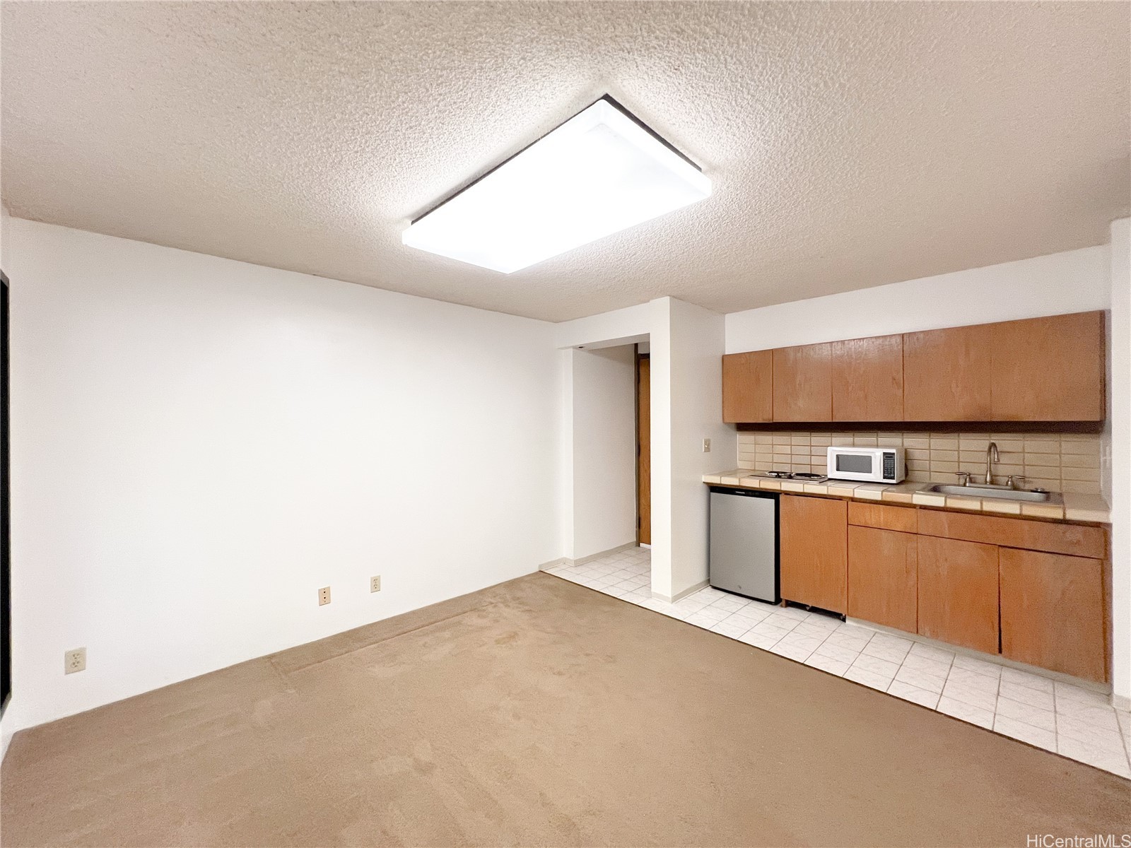 1088 Bishop Street 1012 Property Photo 3