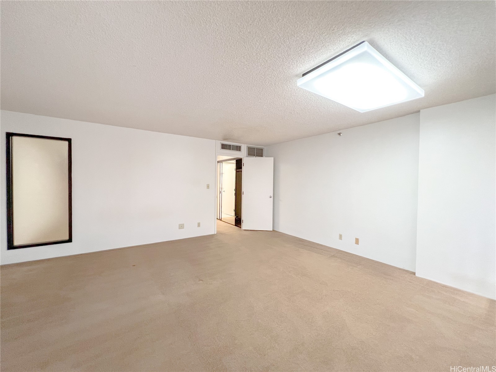 1088 Bishop Street 1012 Property Photo 8