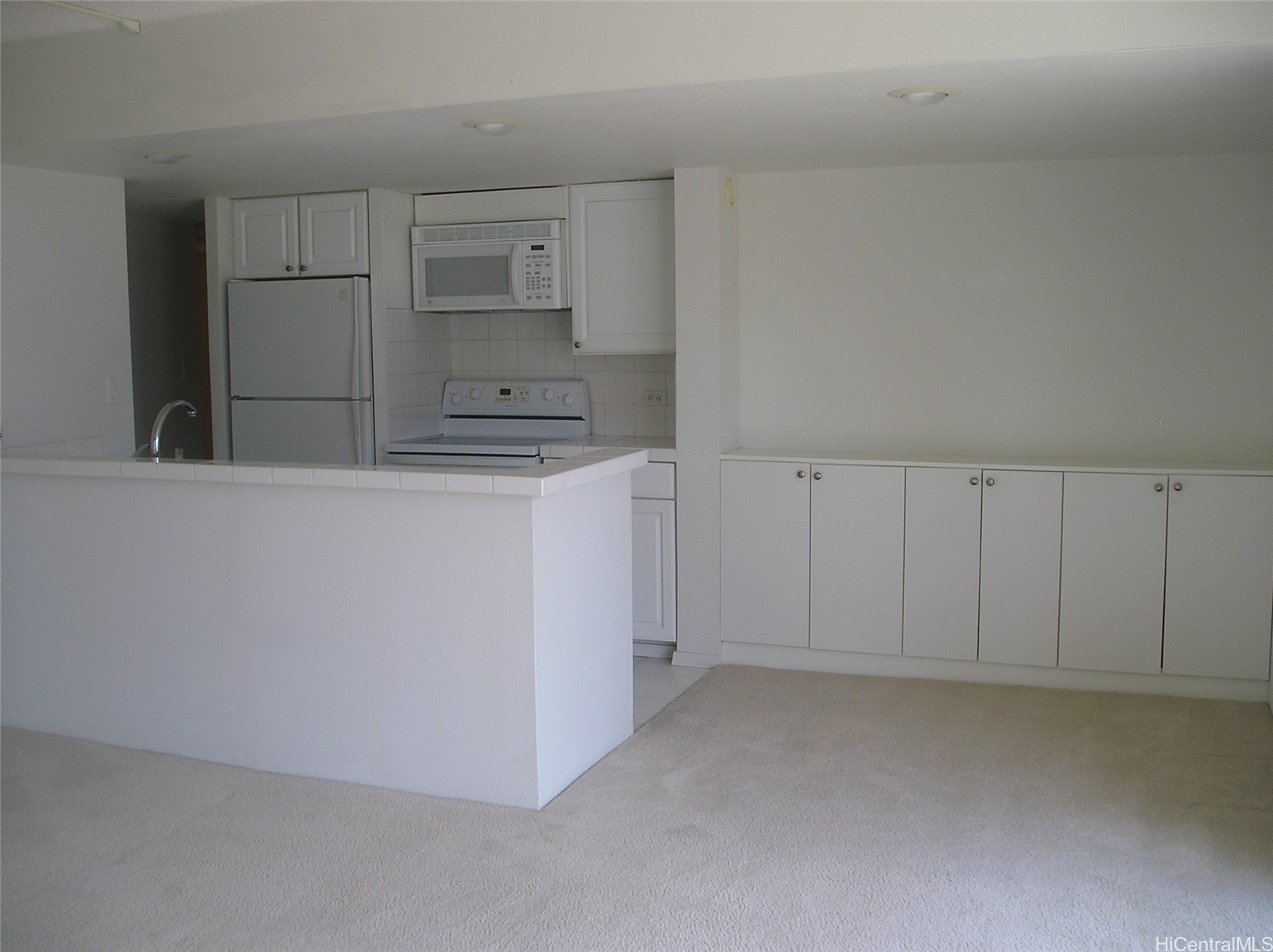 240 Makee Road 9b Property Photo 7