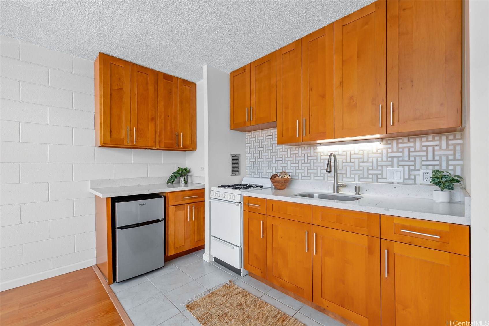 1550 Wilder Avenue B302 Property Photo 2