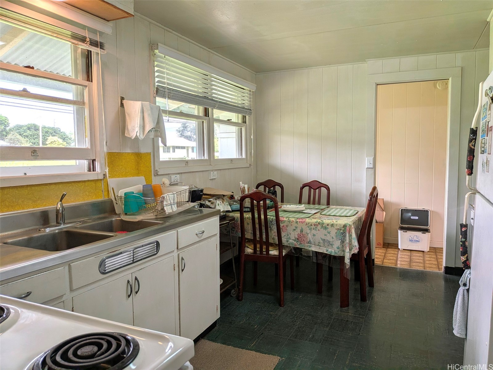 445 Iwalani Street Property Photo 4