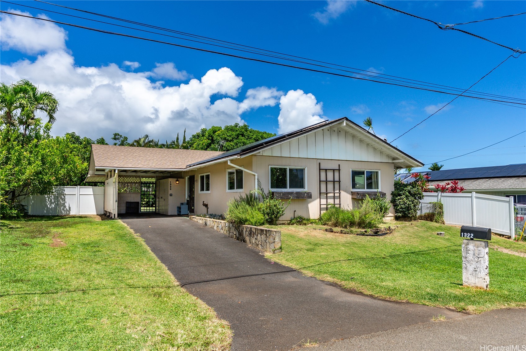 1322 Ulupuni Street Property Photo 1