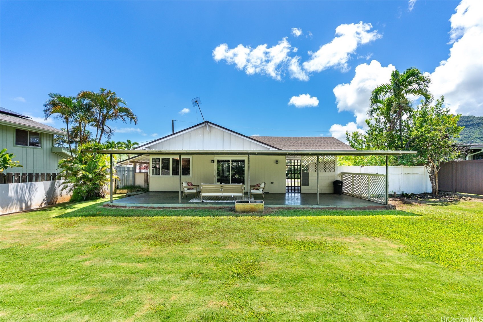 1322 Ulupuni Street Property Photo 1