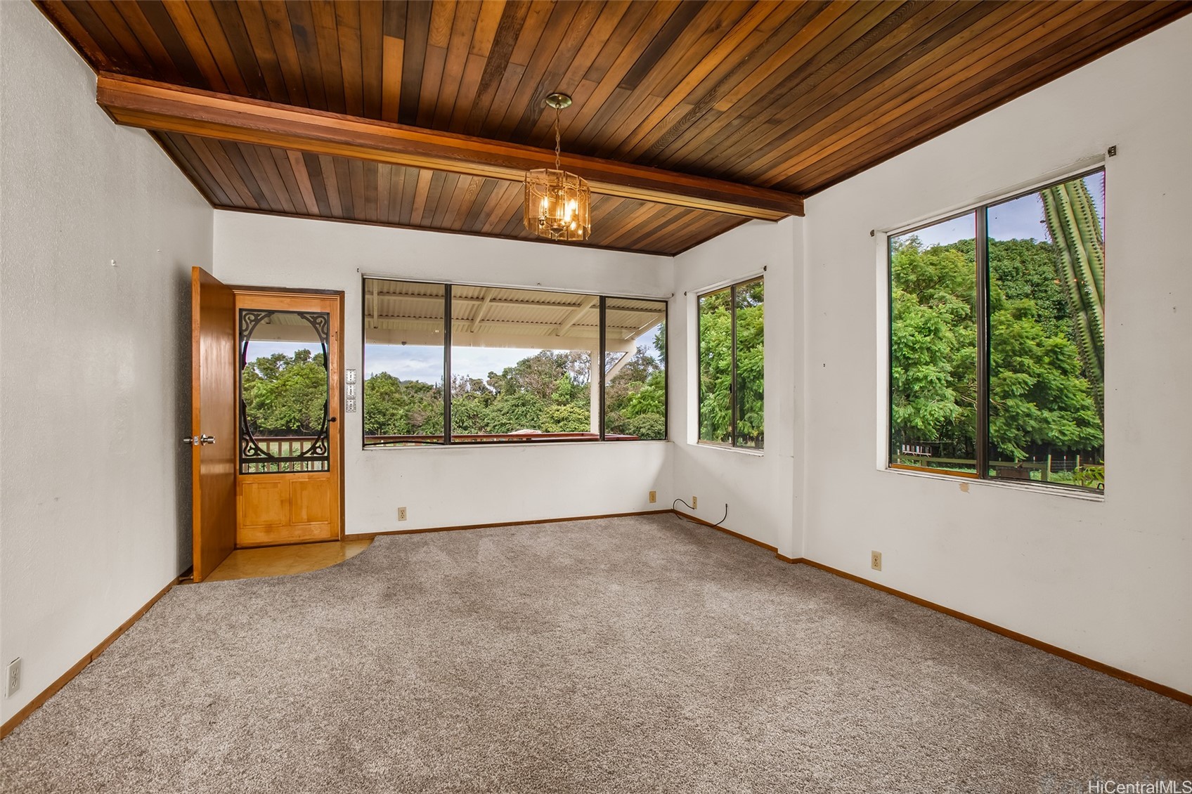 710 Mopua Street Property Photo 6