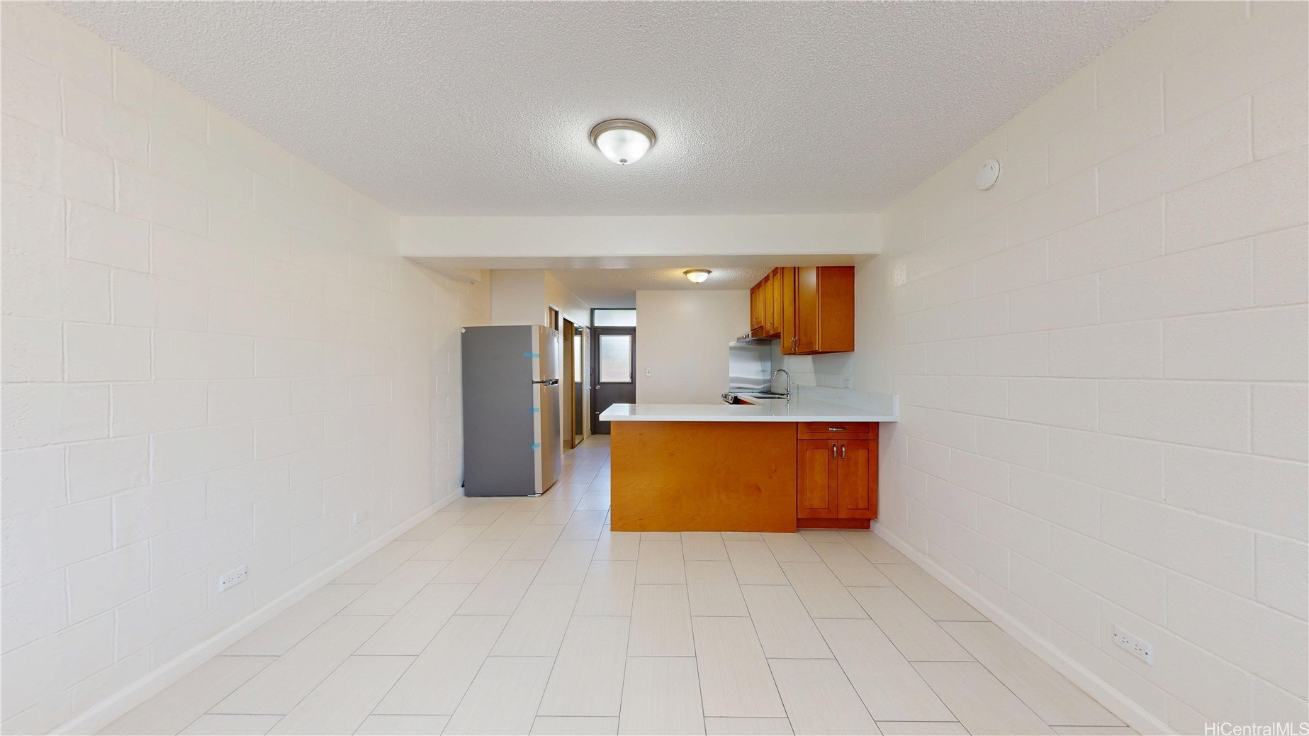 39 Hialoa Street 103 Property Photo 1