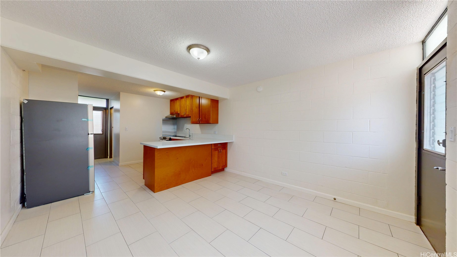 39 Hialoa Street 103 Property Photo 3