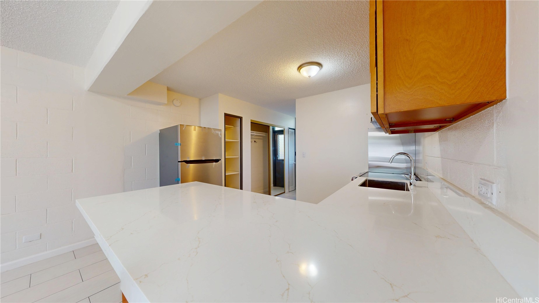39 Hialoa Street 103 Property Photo 6