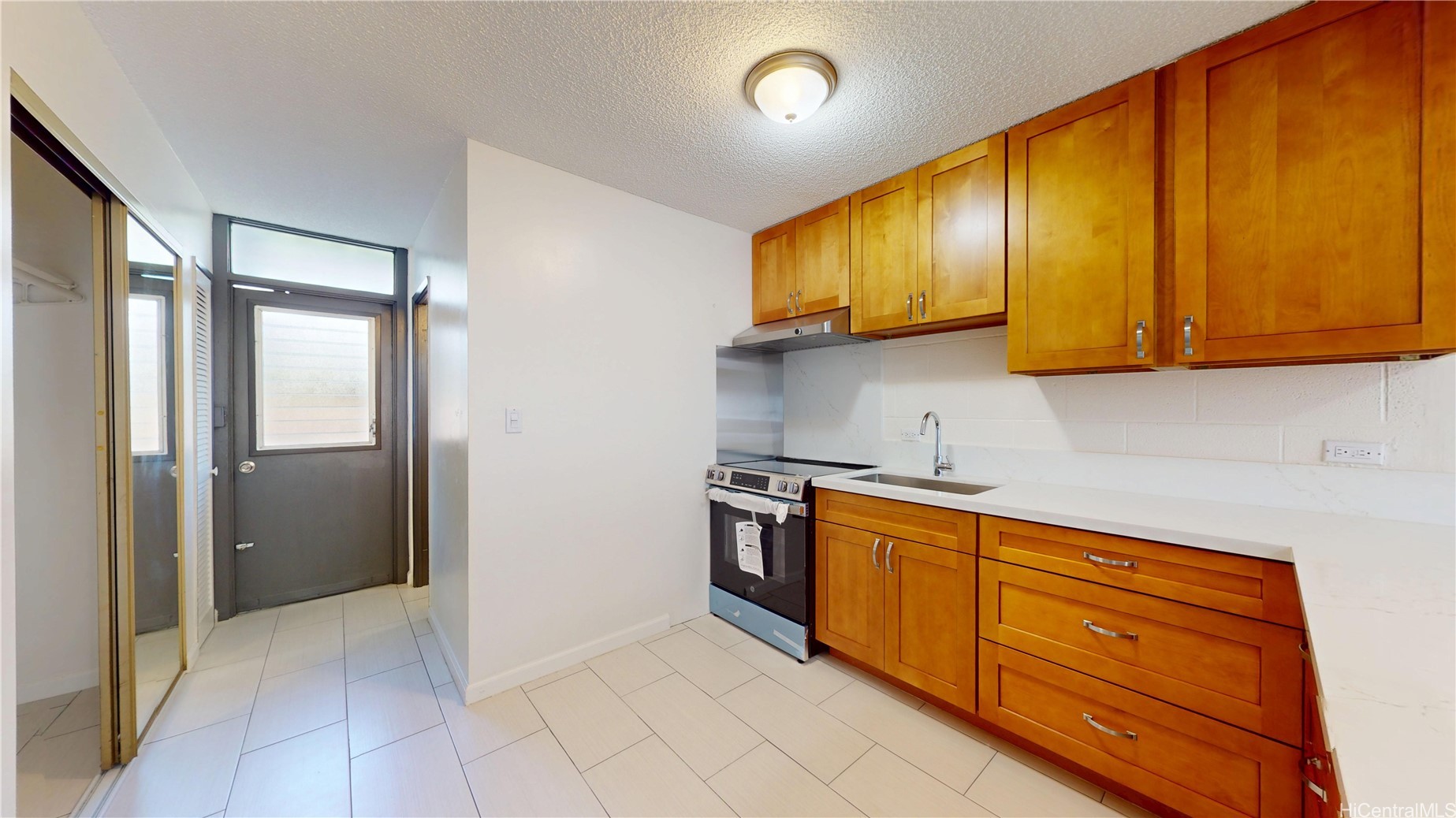 39 Hialoa Street 103 Property Photo 7