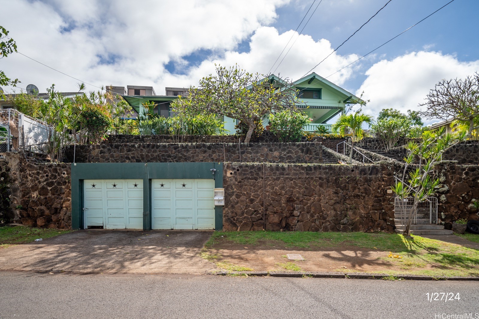 1671 Kamamalu Avenue Main House Property Photo 1
