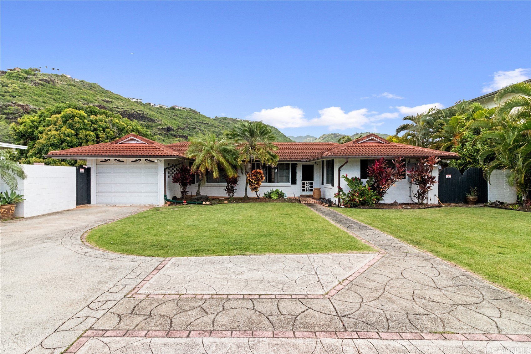 5562 Kalanianaole Highway Property Photo 2