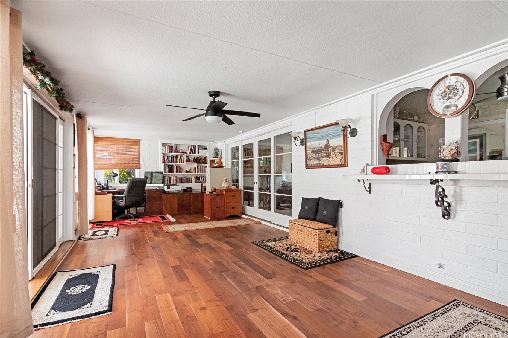5562 Kalanianaole Highway Property Photo 4