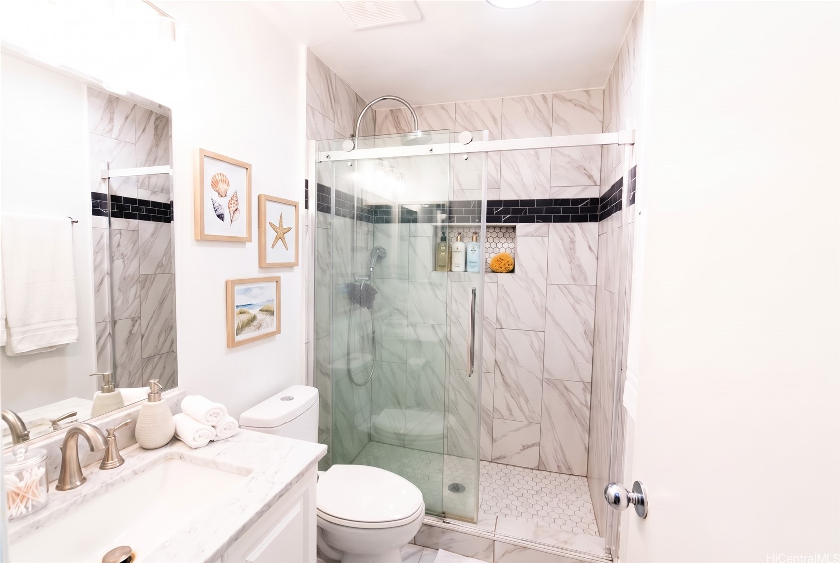 594 Mananai Place 21t Property Photo 9