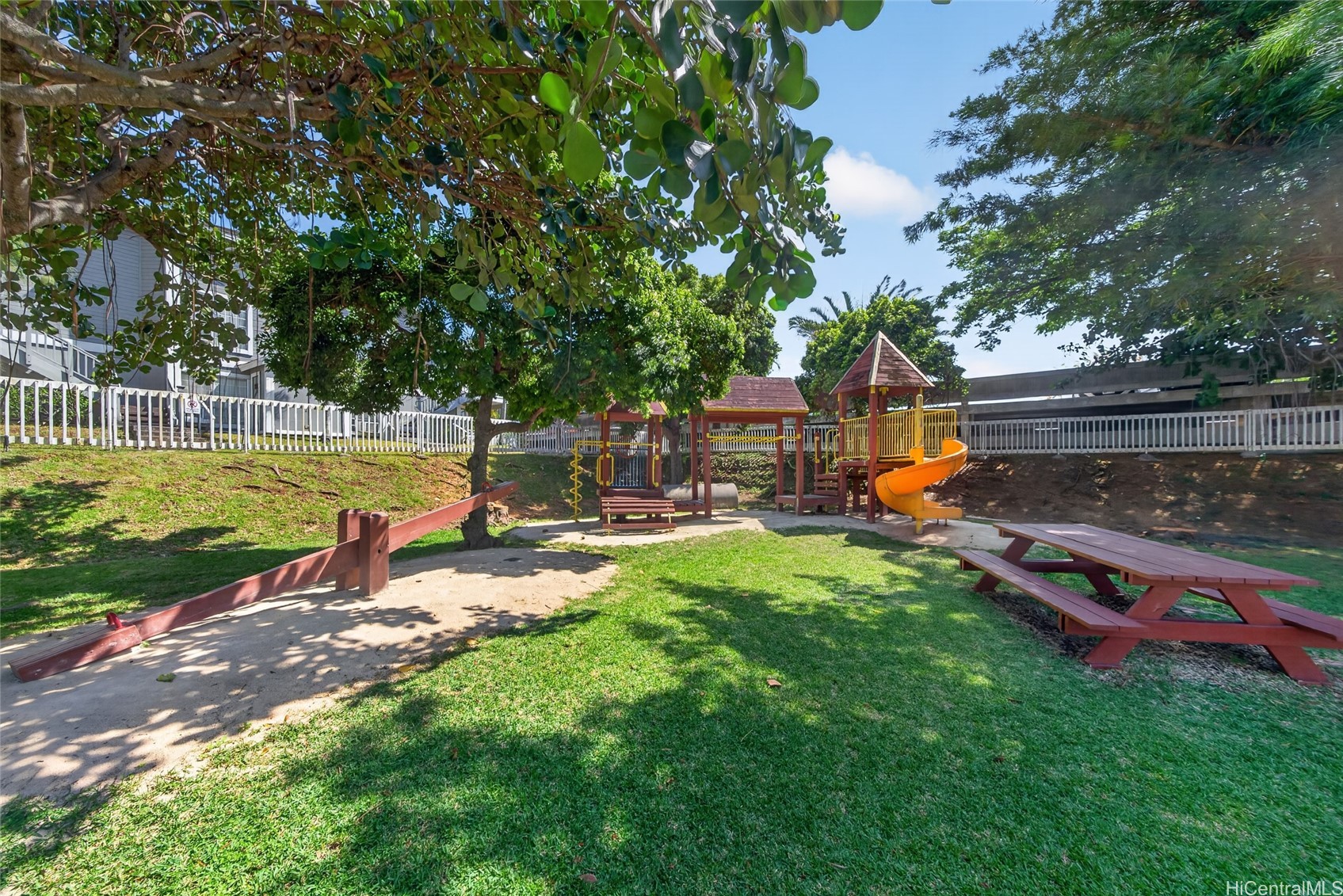 594 Mananai Place 21t Property Photo 14