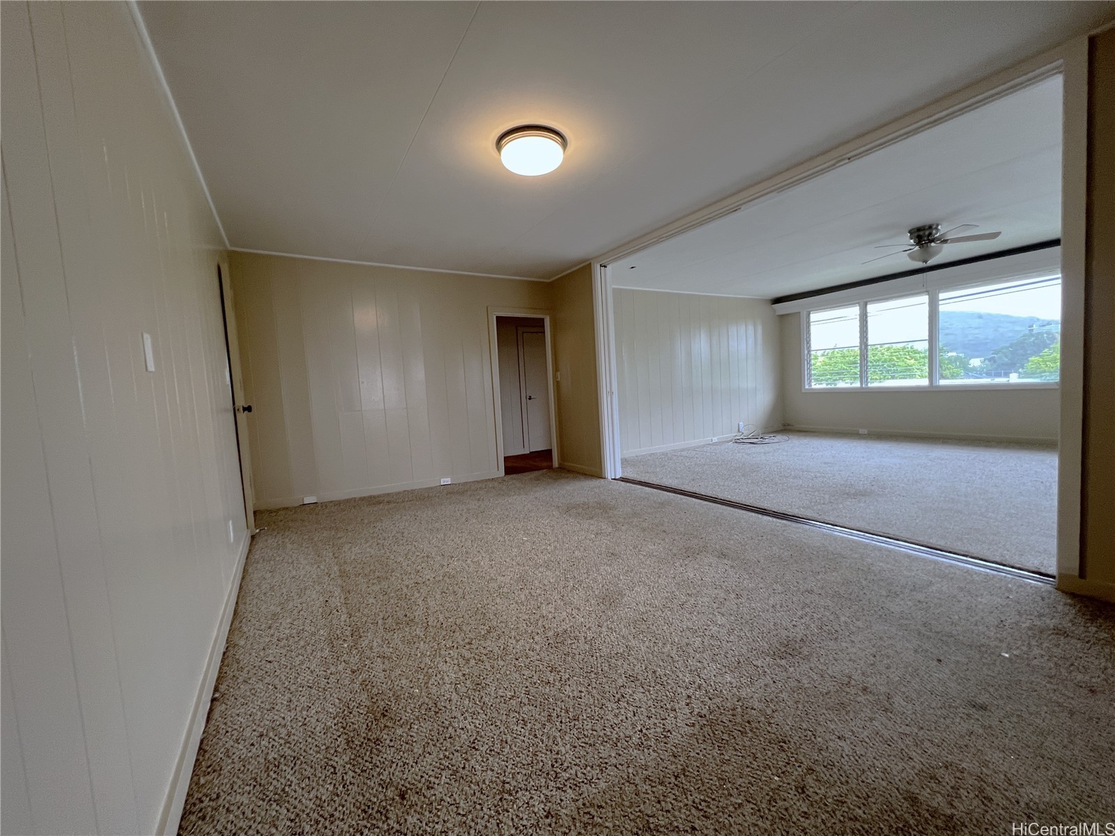 2322 Maile Way Property Photo 10