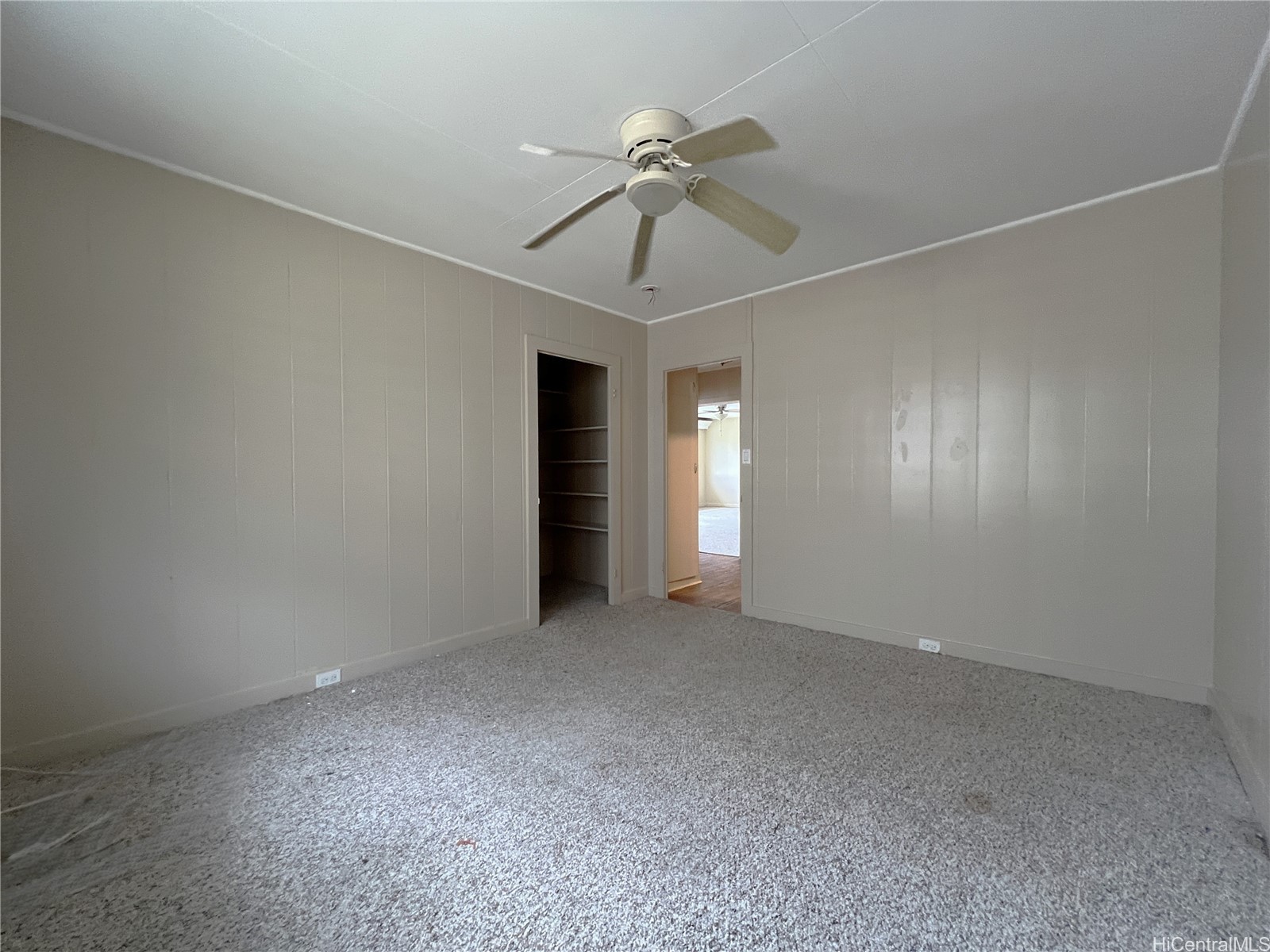 2322 Maile Way Property Photo 12