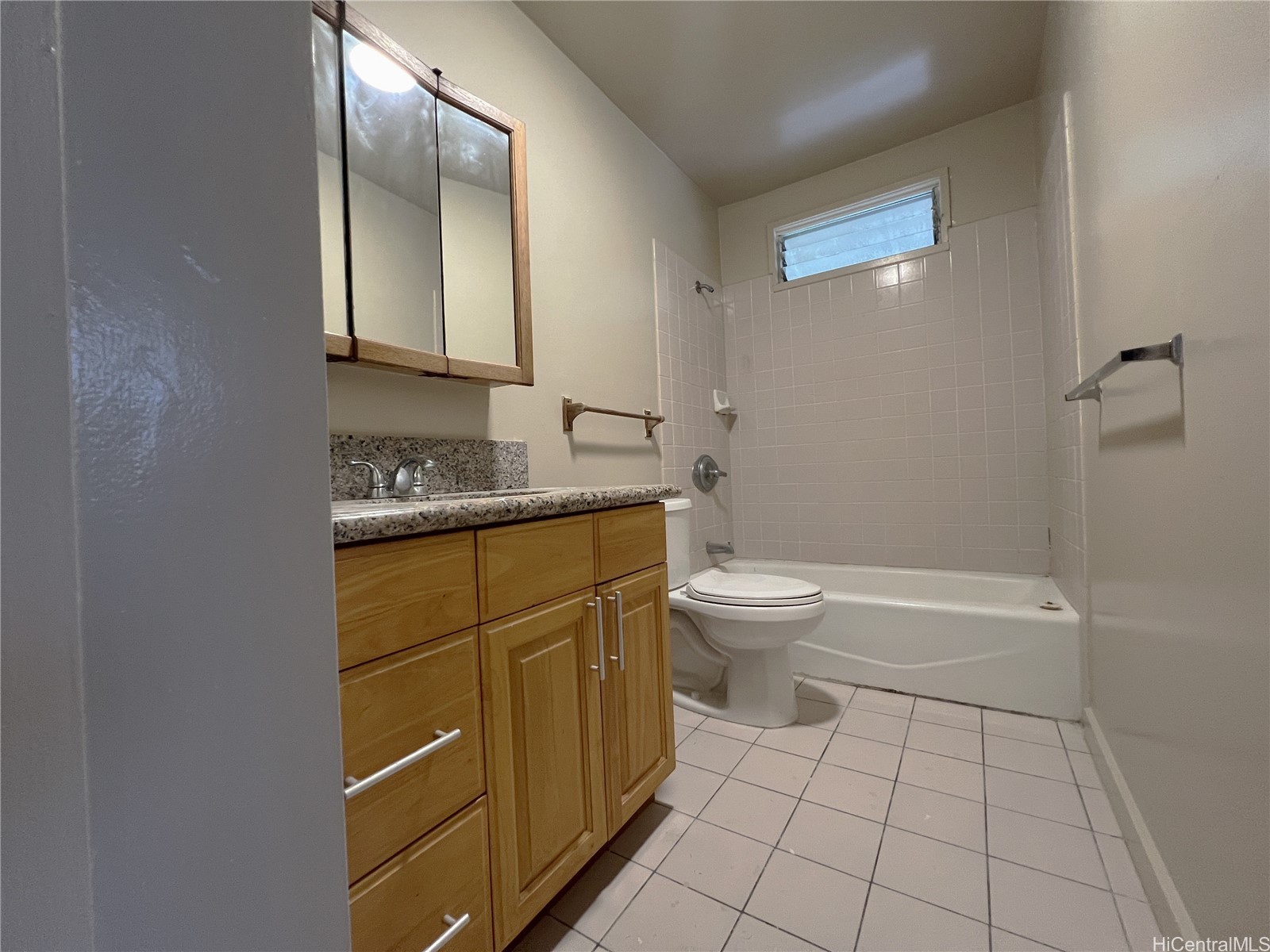 2322 Maile Way Property Photo 13
