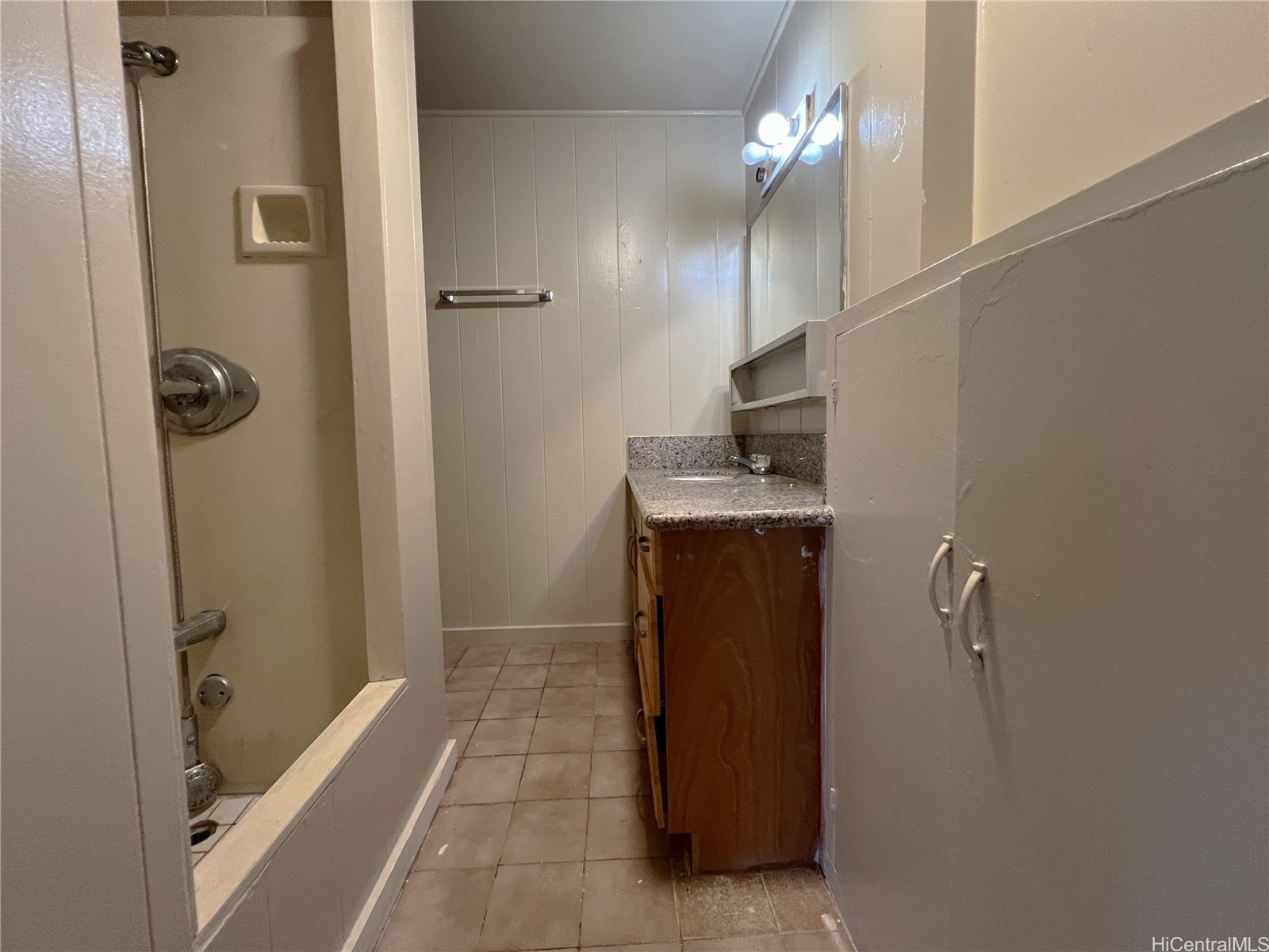 2322 Maile Way Property Photo 21