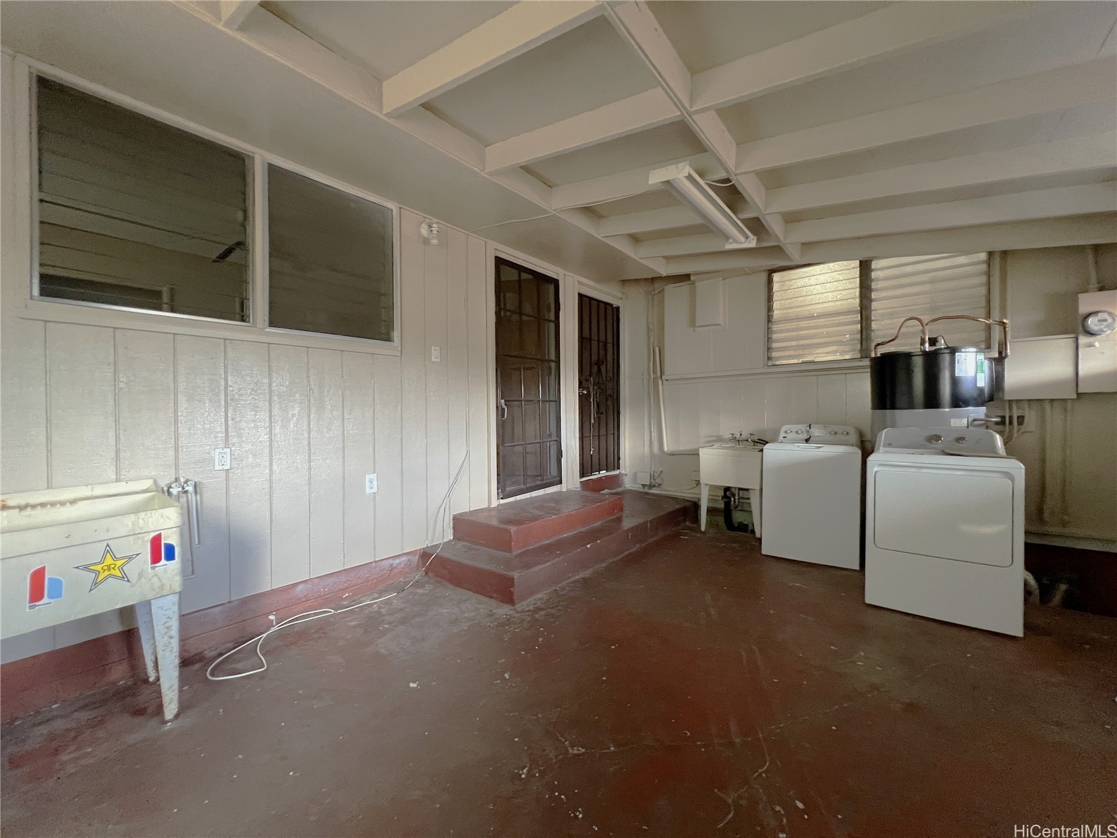 2322 Maile Way Property Photo 22