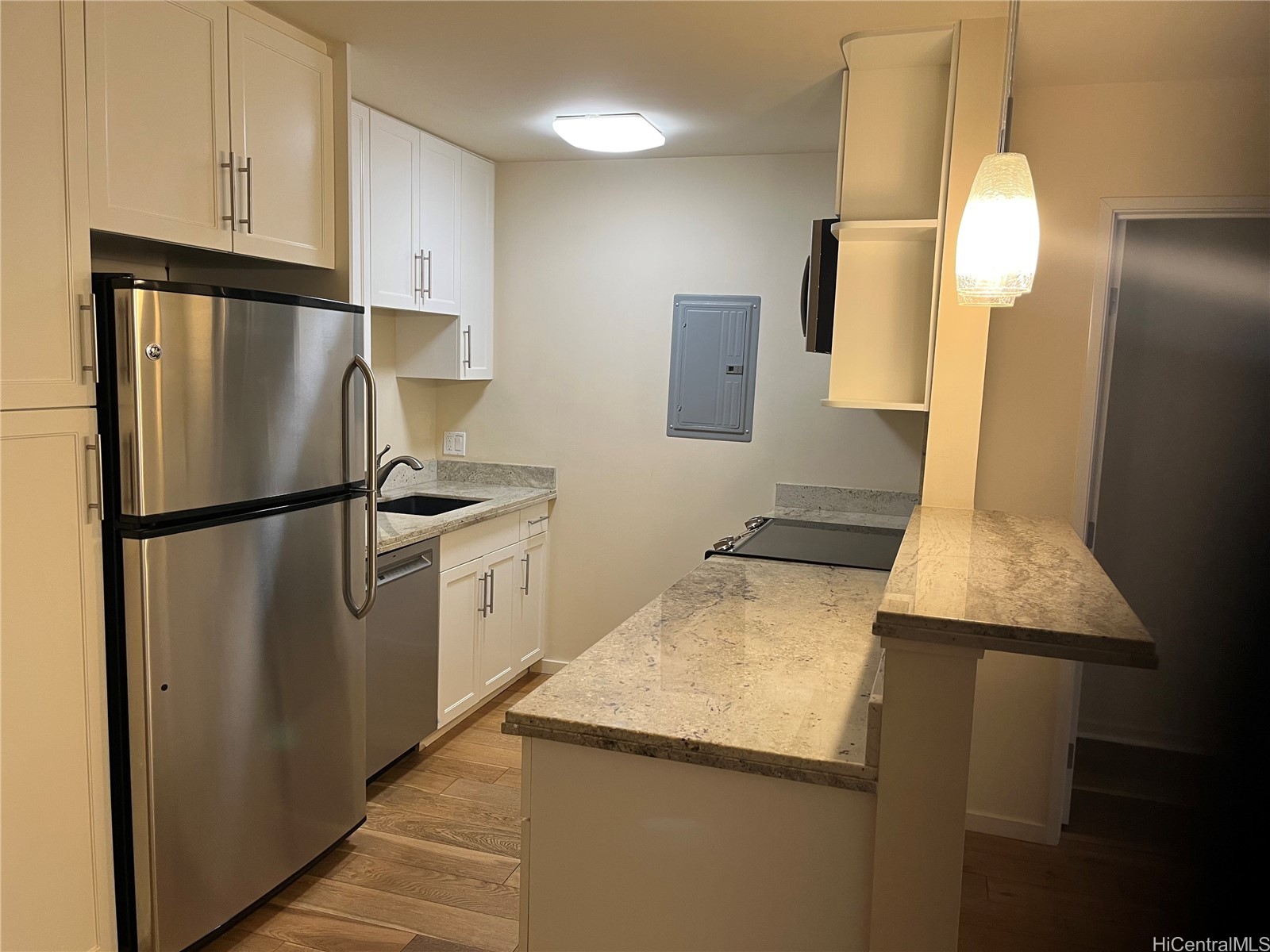 1800 Kaioo Drive C309 Property Photo 5