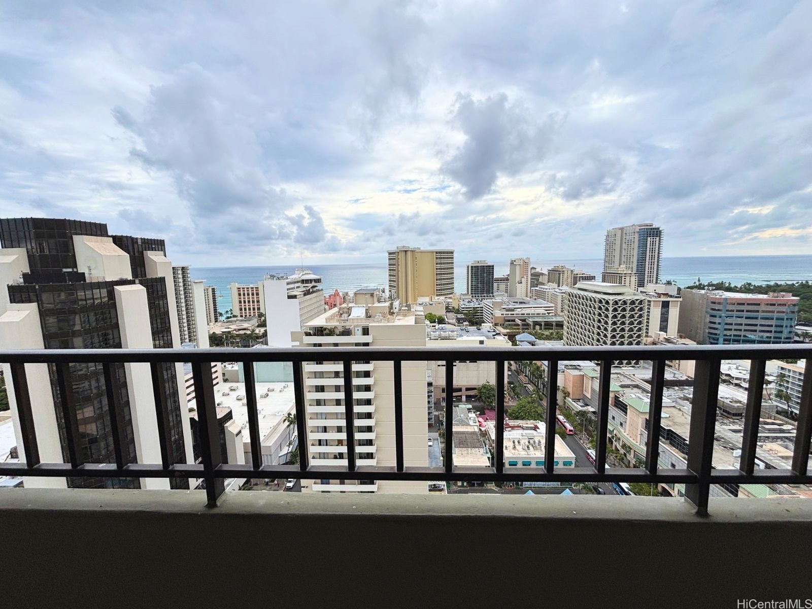 2240 Kuhio Avenue 2708 Property Photo 1