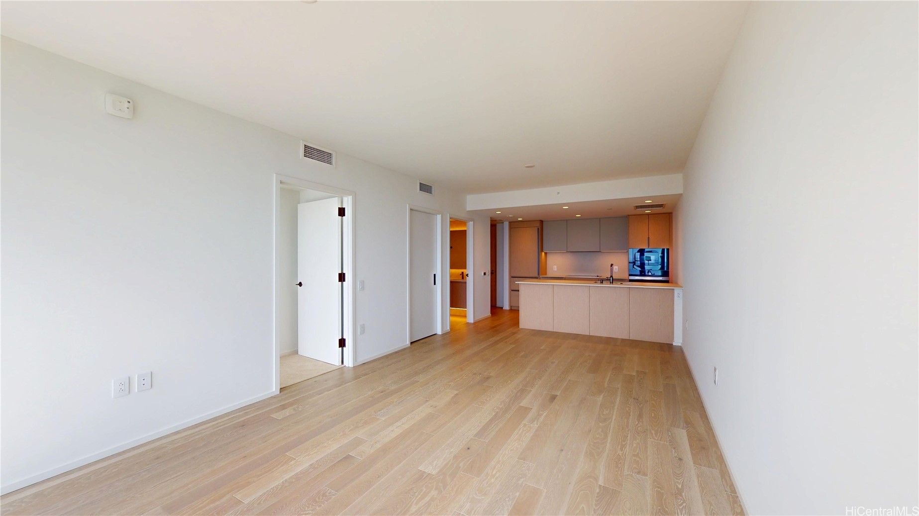 333 Ward Avenue 4001 Property Photo 5