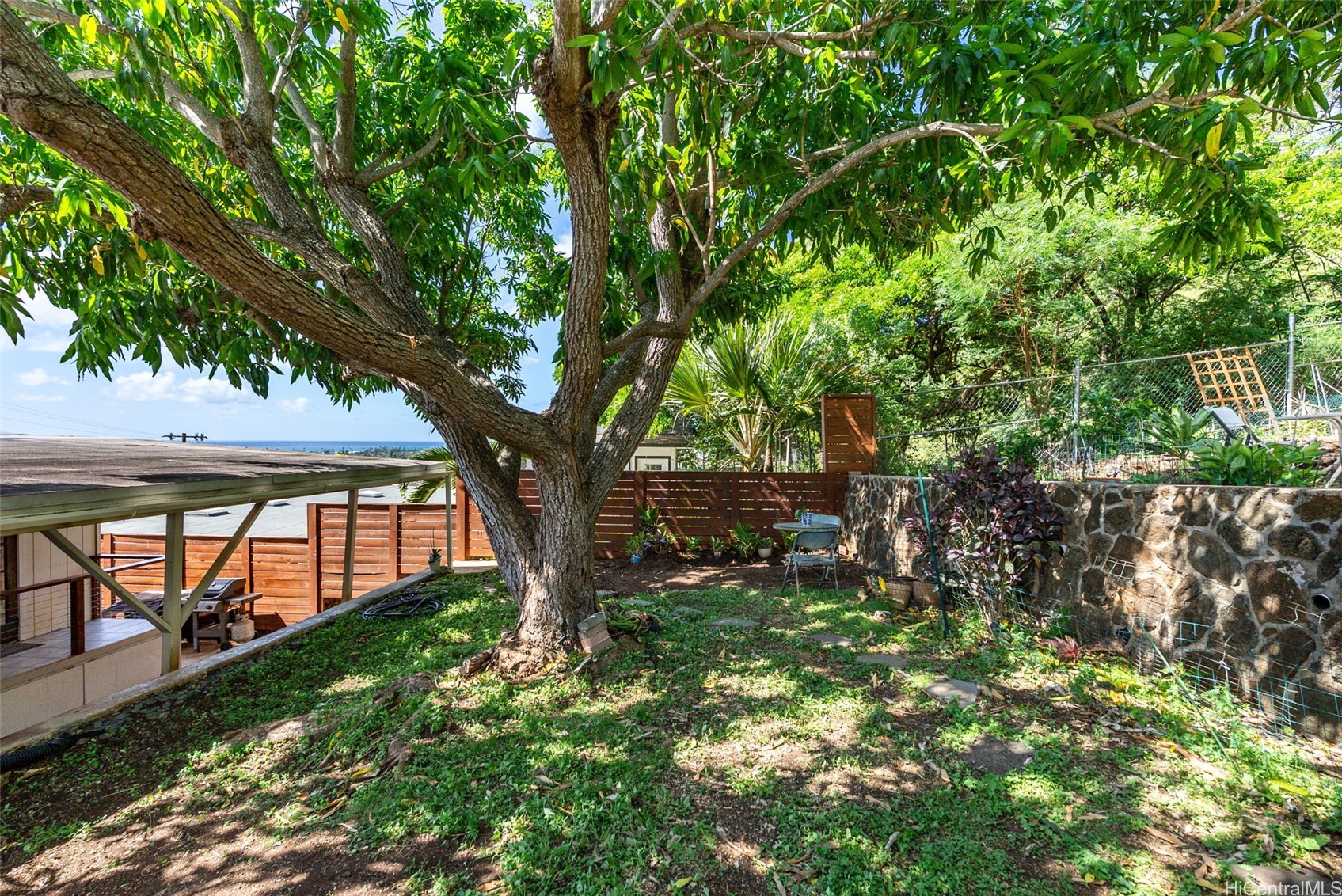 1416 Luinakoa Street Property Photo 20