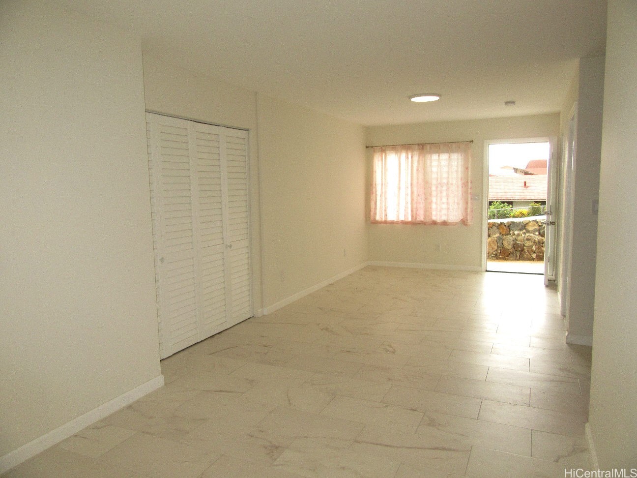 1966 Kamehameha Iv Road #2 Property Photo 2