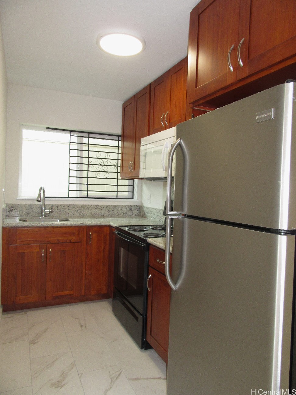 1966 Kamehameha Iv Road #2 Property Photo 6
