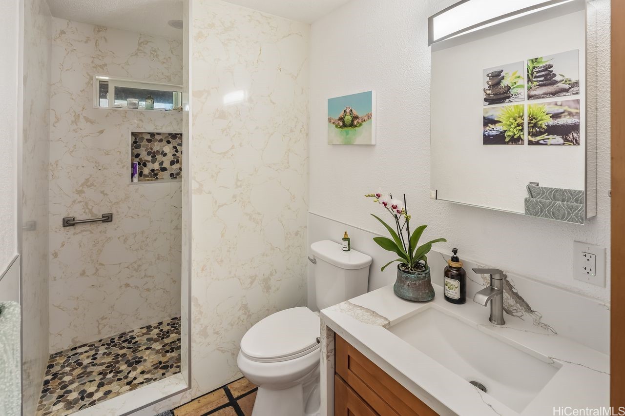 4969 Maunalani Circle Property Photo 14