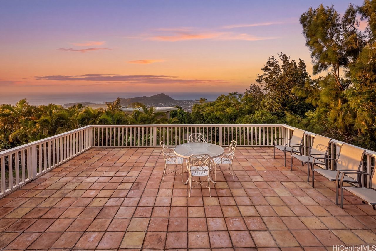 4969 Maunalani Circle Property Photo 17
