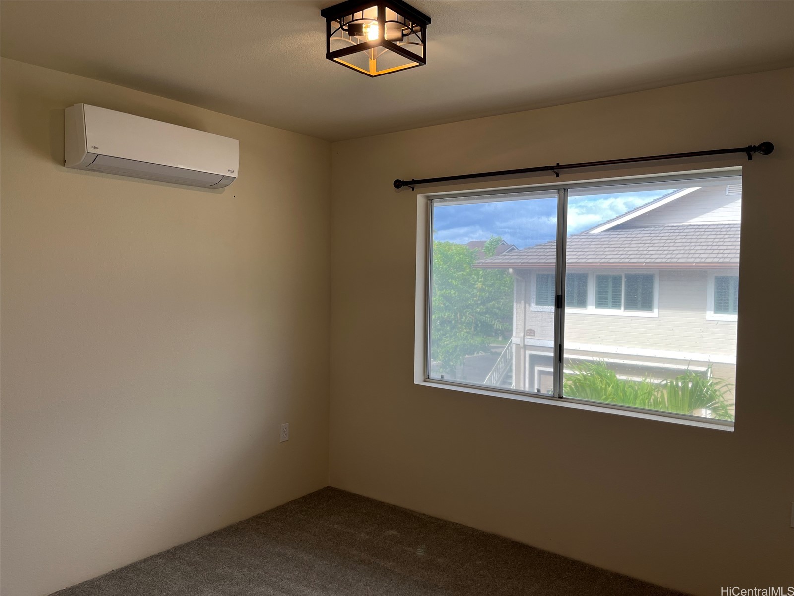 92-1537 Aliinui Drive 16e Property Photo 6