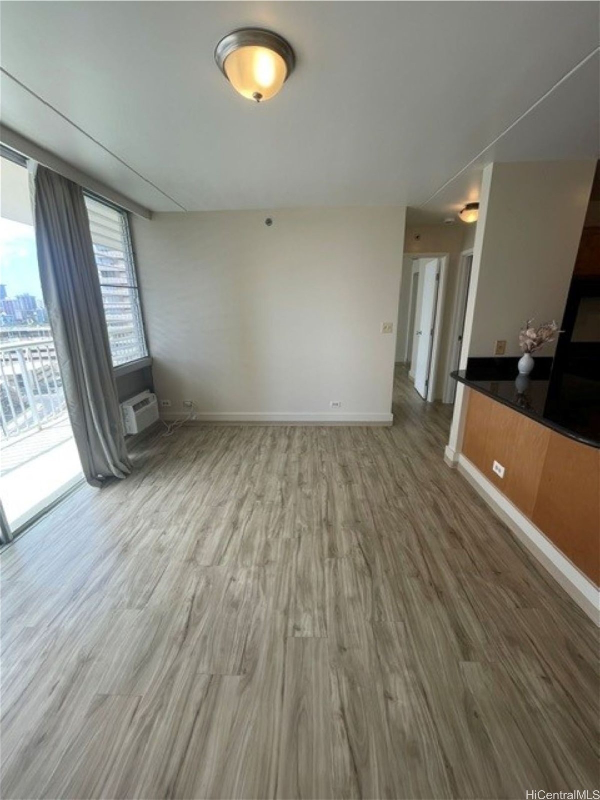 2522 Date Street 1105 Property Photo 5