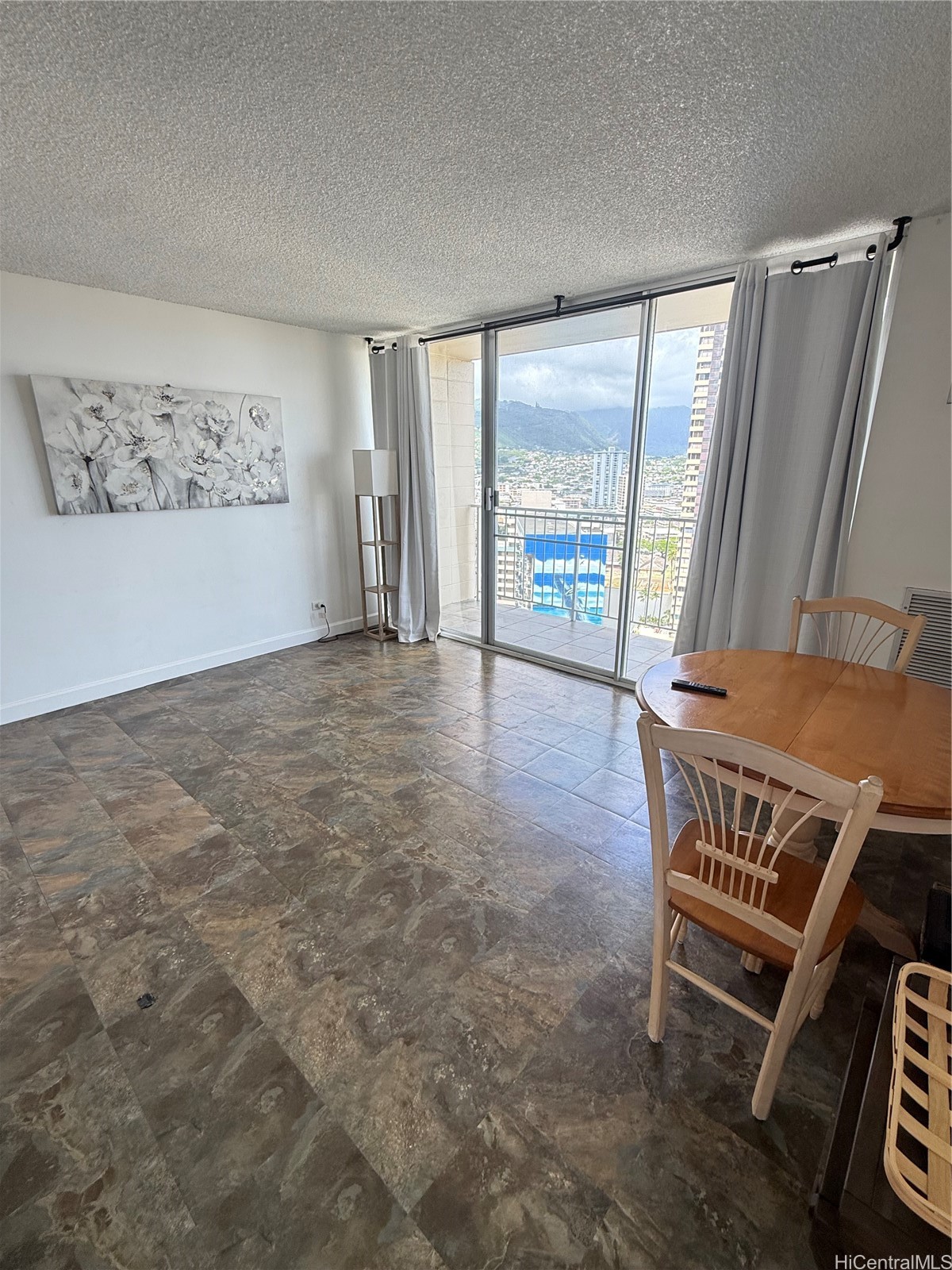 1925 Kalakaua Avenue 2307 Property Photo 1