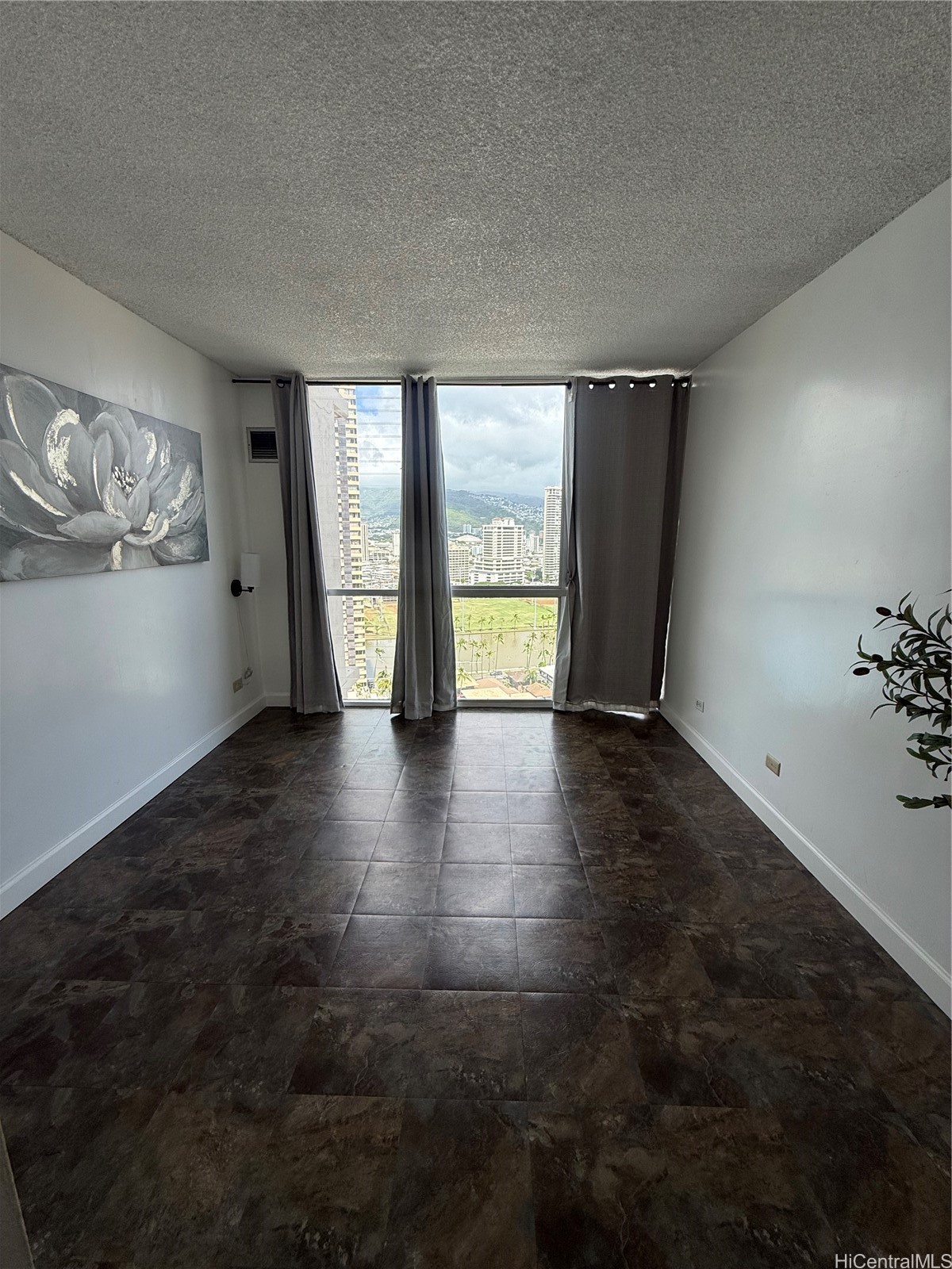 1925 Kalakaua Avenue 2307 Property Photo 6