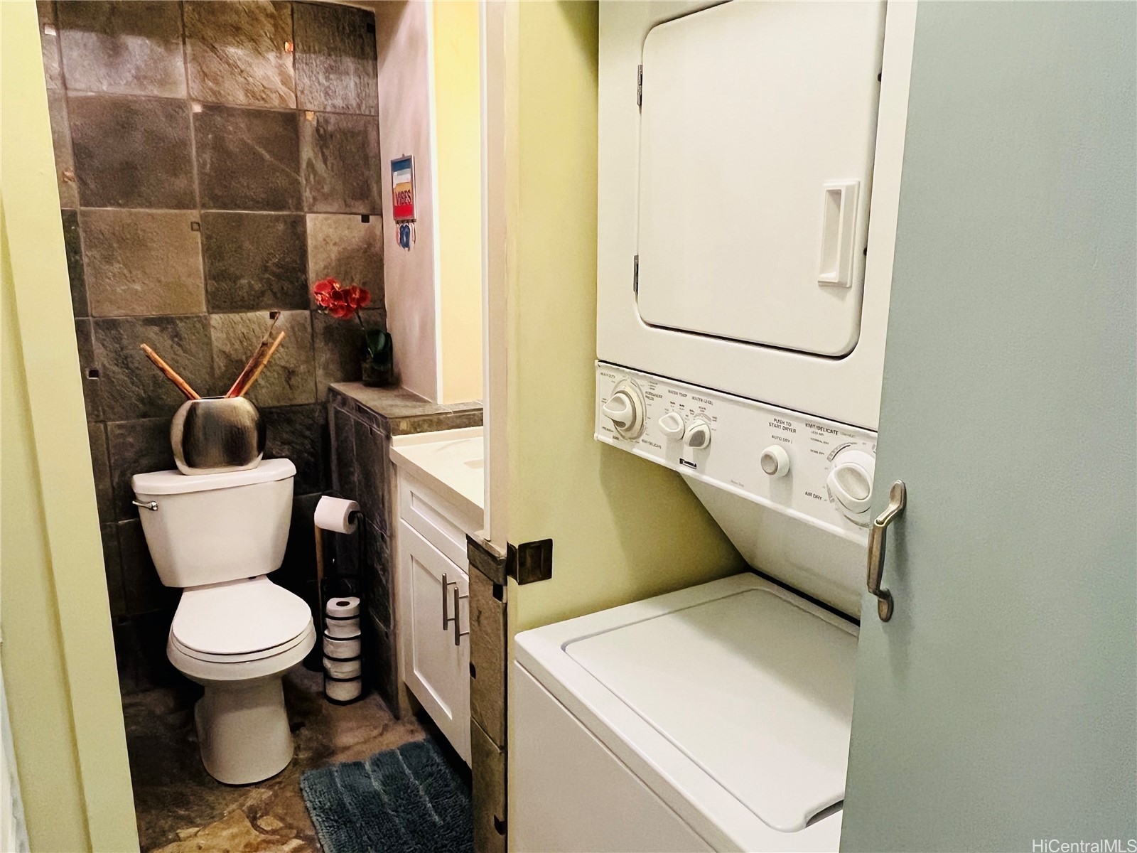 2345 Ala Wai Boulevard 1804 Property Photo 4