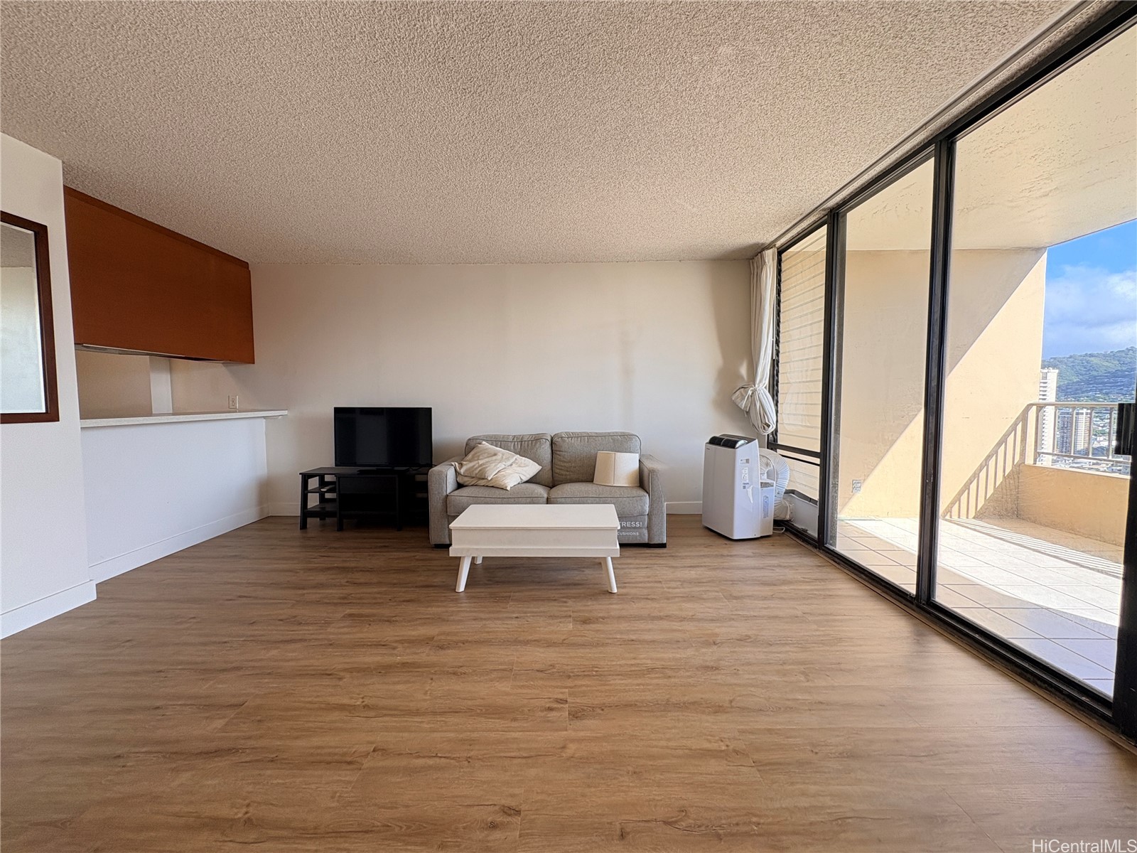 2121 Ala Wai Boulevard 3305 Property Photo 1