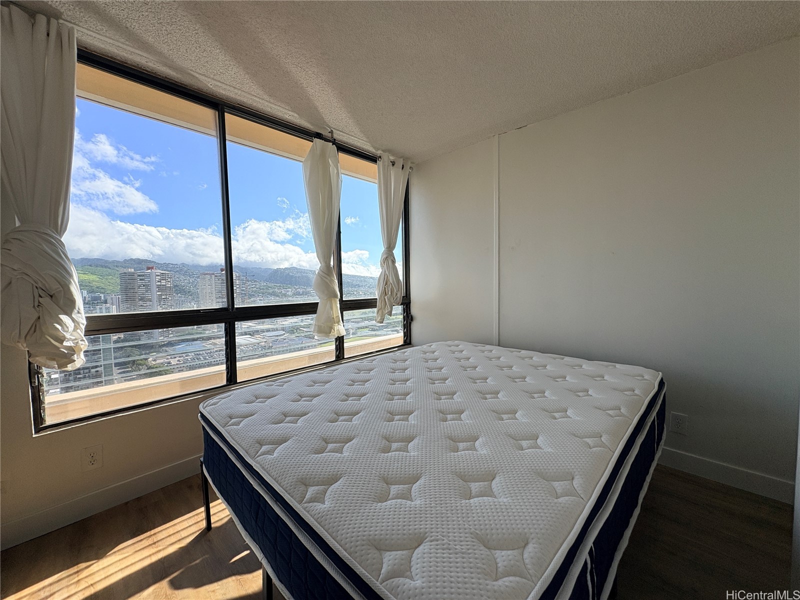 2121 Ala Wai Boulevard 3305 Property Photo 4