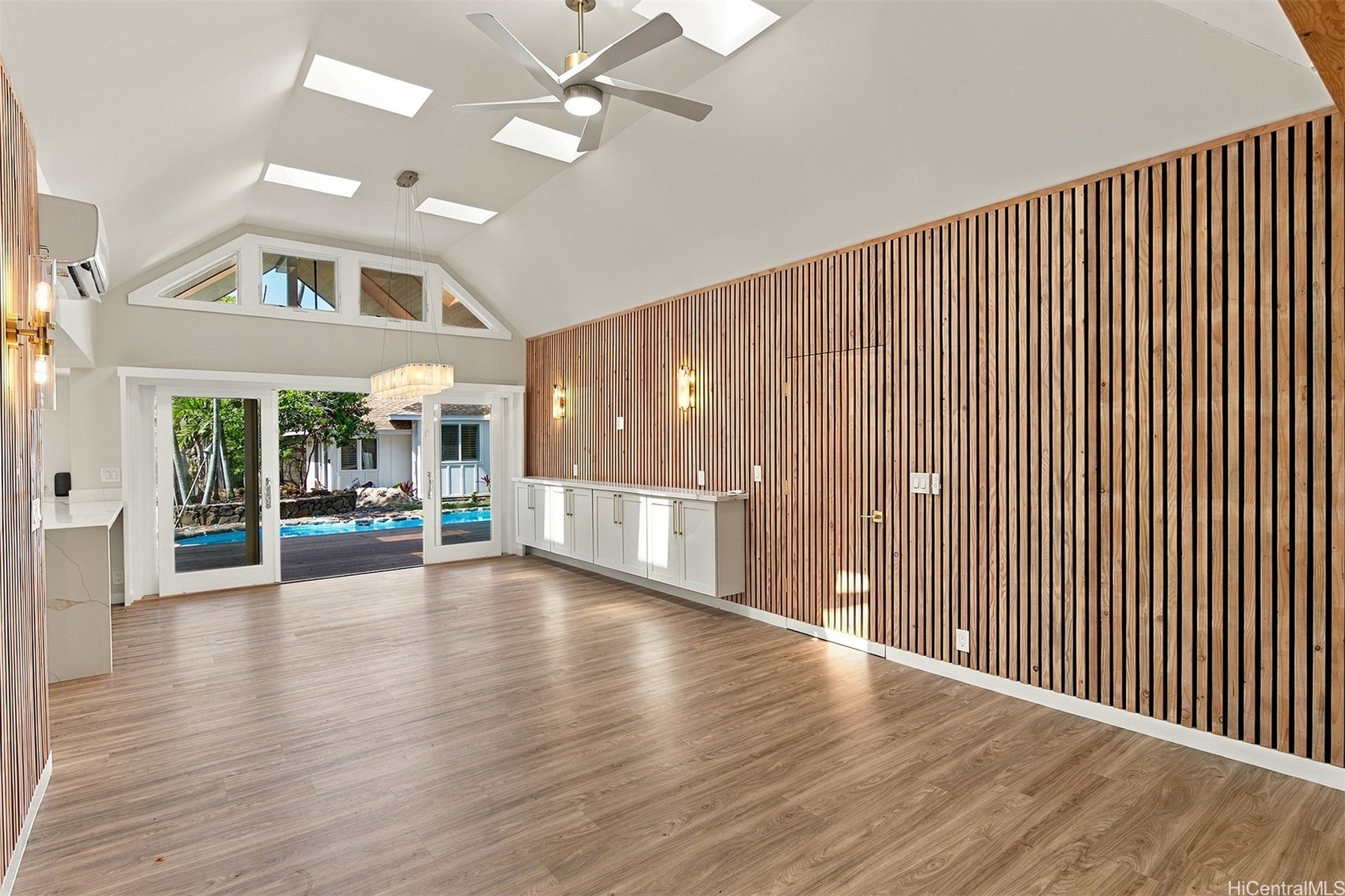 814 Kealaolu Avenue Property Photo 12