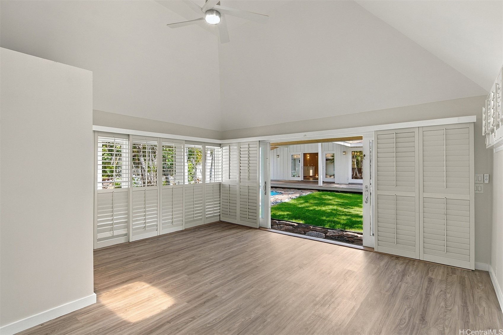 814 Kealaolu Avenue Property Photo 21