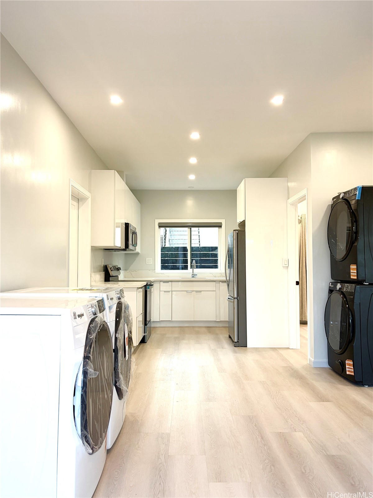 3323 A Castle Street Property Photo 1