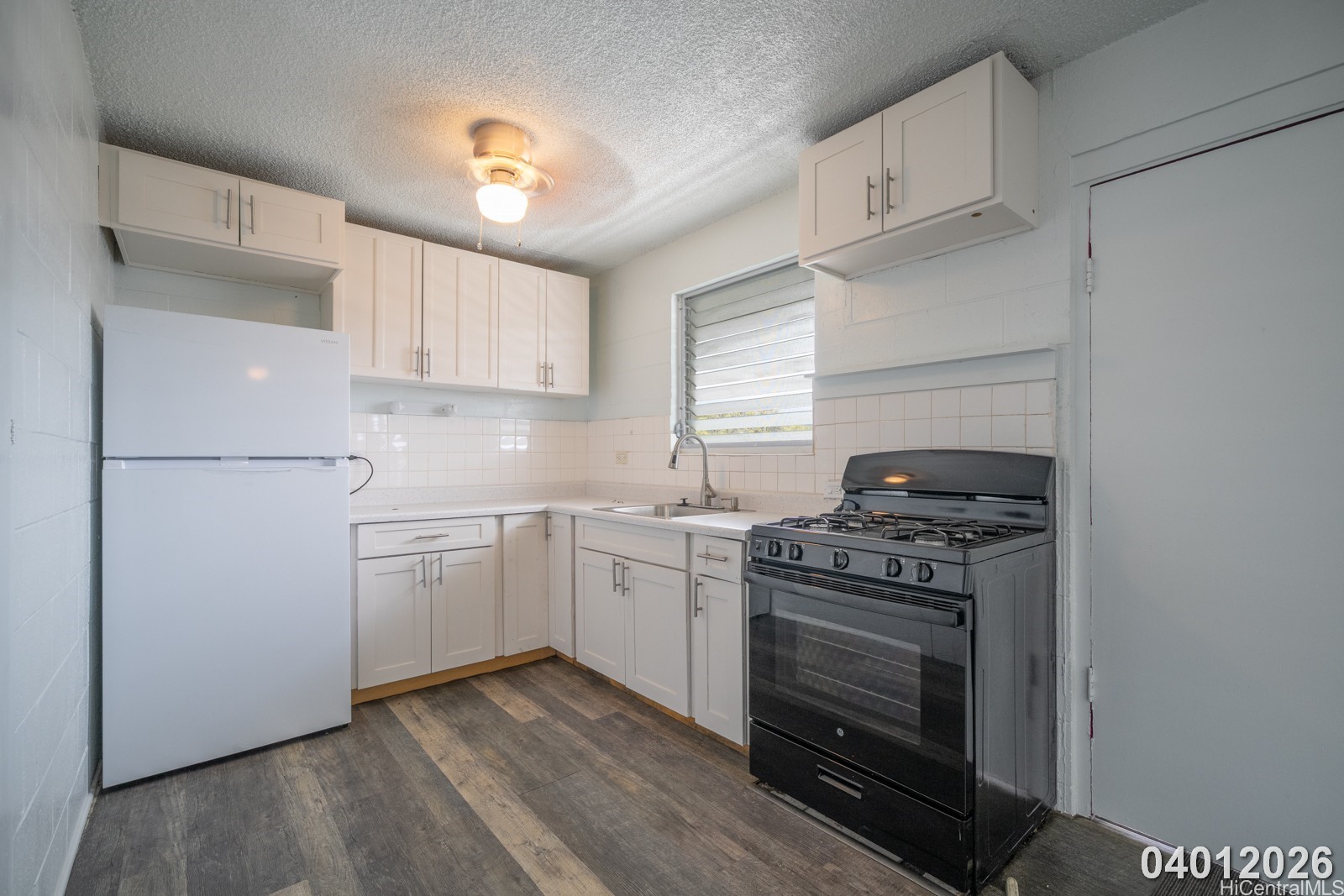 617 Mcneill Street 302 Property Photo 6
