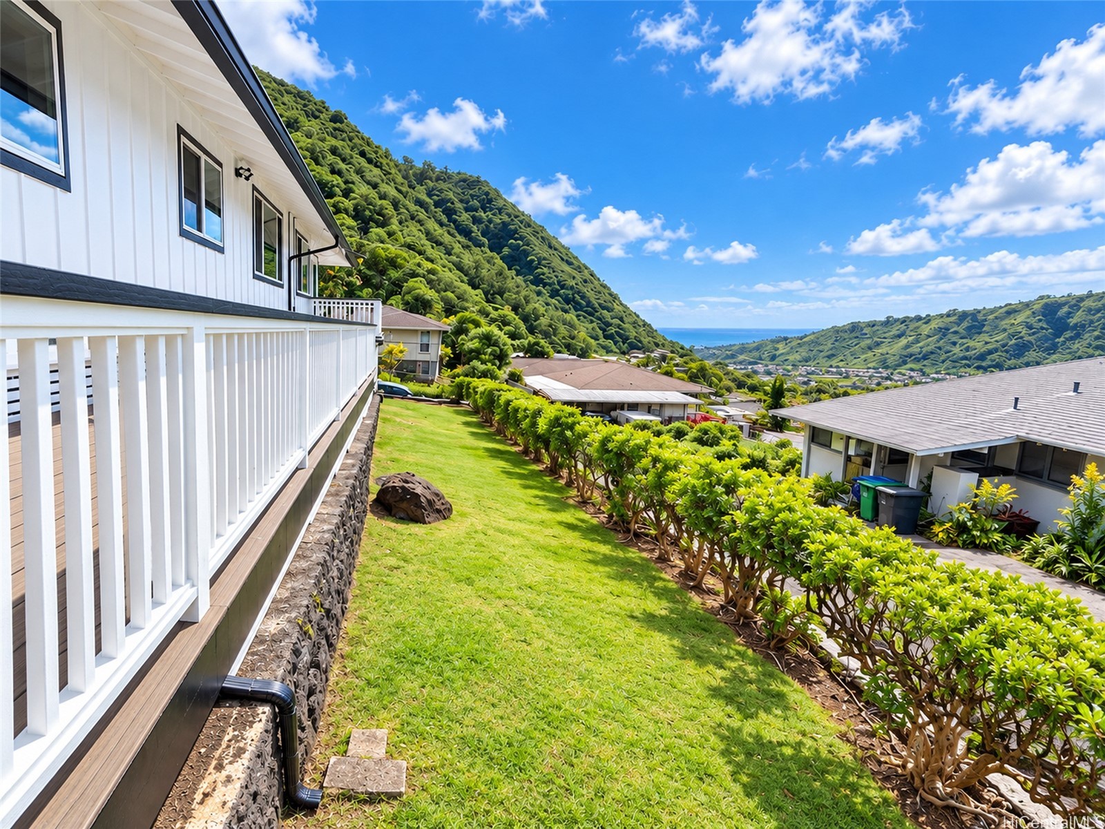 2446 Puunoa Place Property Photo 17